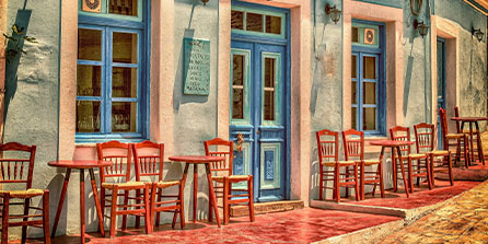 九游体育登录入口-排球赛场焦点！西班牙队对阵德国队，意外判罚引发热议，比赛氛围紧张